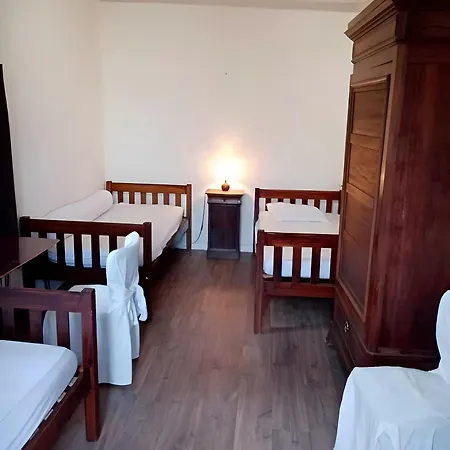 Maison De Chez Roger Holiday home Sorges