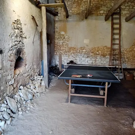 Maison De Chez Roger Sorges