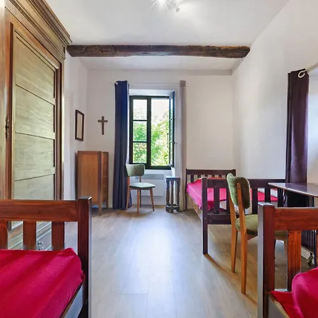 Maison De Chez Roger Sorges