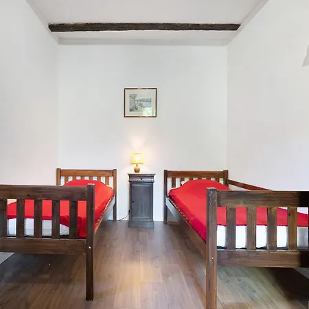 Maison De Chez Roger بيت للعطل