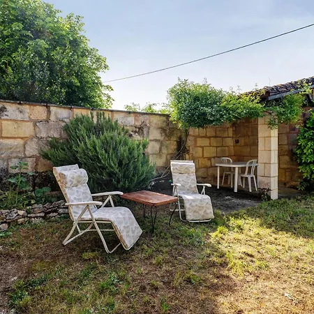 بيت للعطل Maison De Chez Roger *